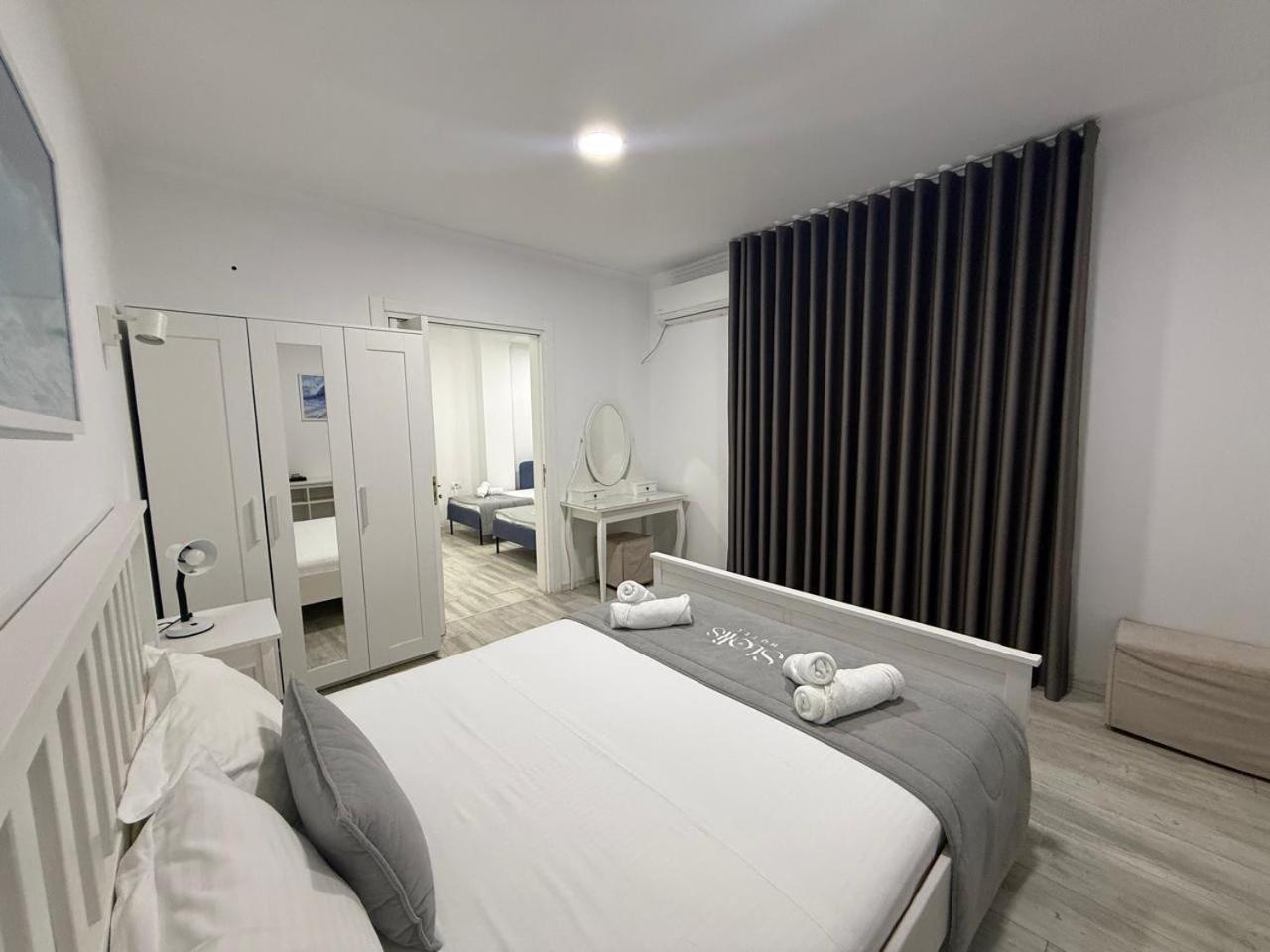 Hotel Stolis Himare Exteriör bild