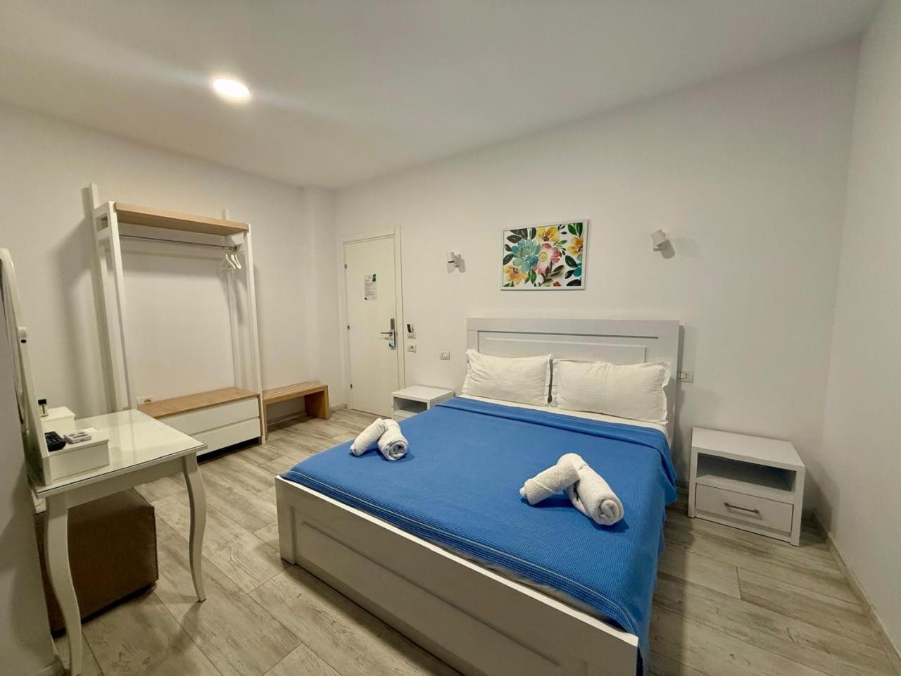 Hotel Stolis Himare Exteriör bild