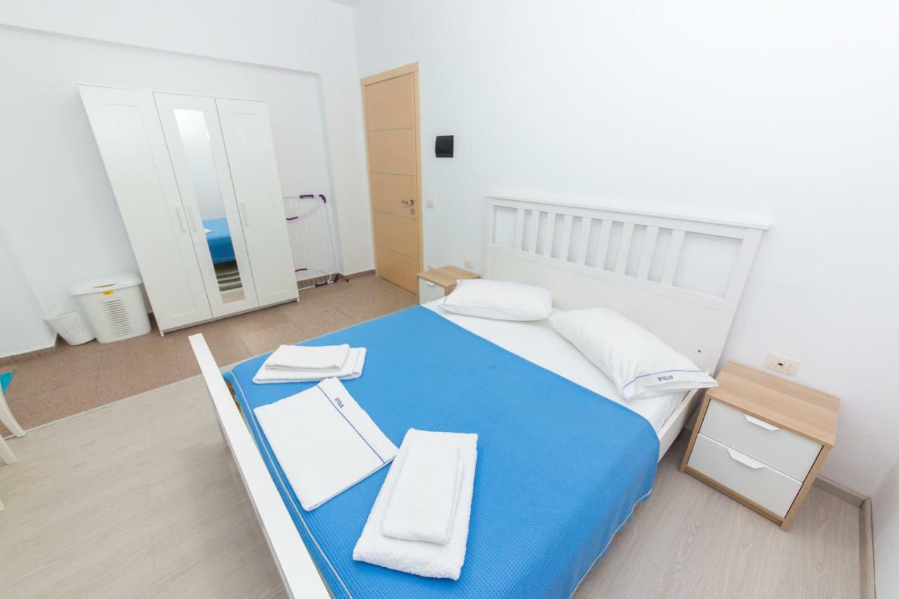 Hotel Stolis Himare Exteriör bild