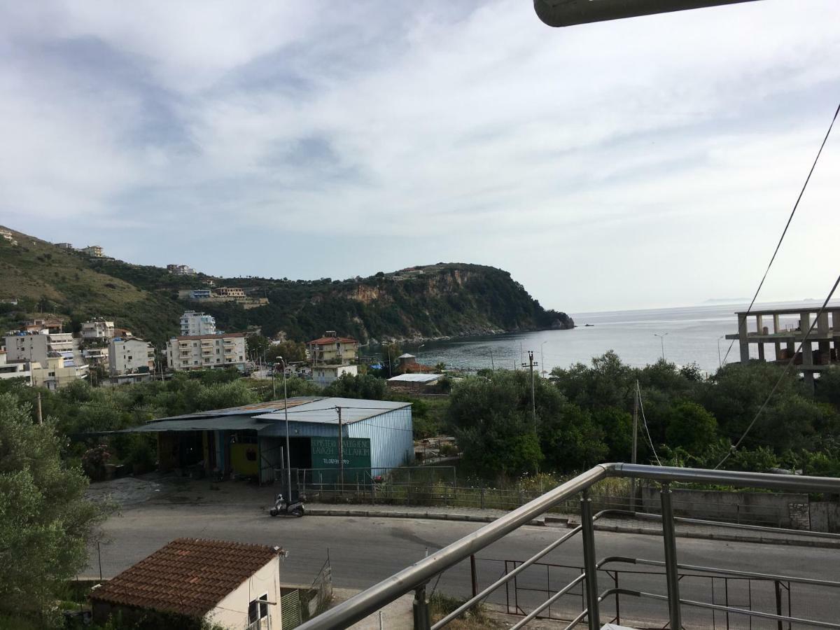 Hotel Stolis Himare Exteriör bild