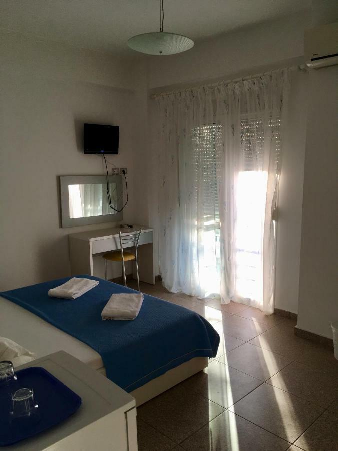 Hotel Stolis Himare Exteriör bild