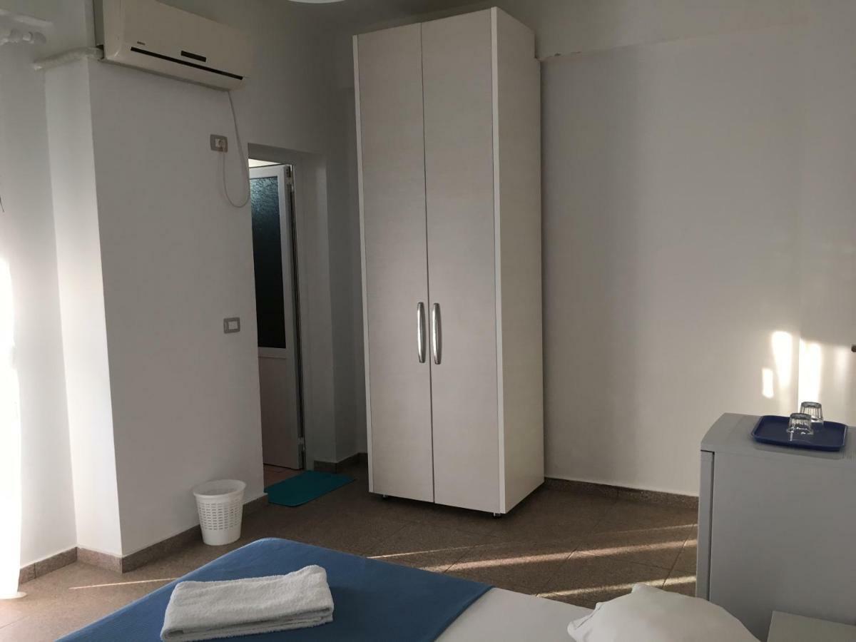 Hotel Stolis Himare Exteriör bild