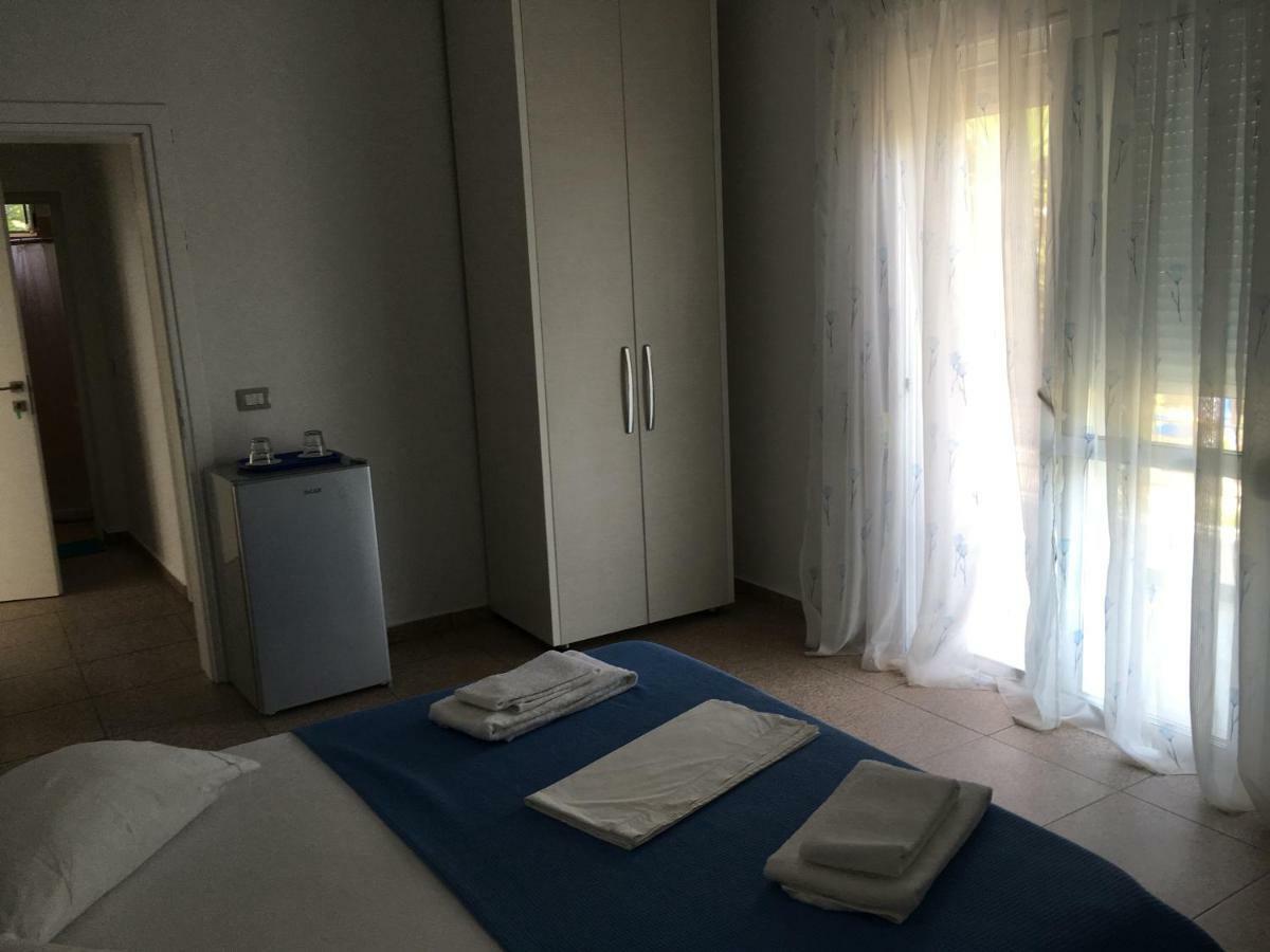 Hotel Stolis Himare Exteriör bild